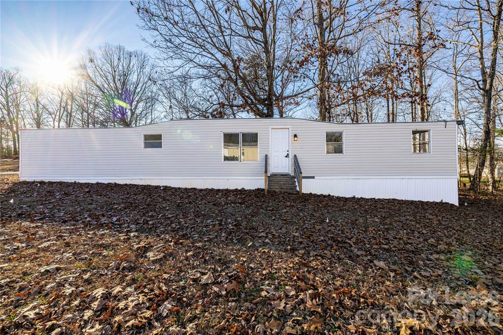 126 Poe Dr